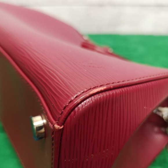 AUTHENTIC LOUIS VUITTON BREA MM EPI HANDBAg - Picture 9 of 16